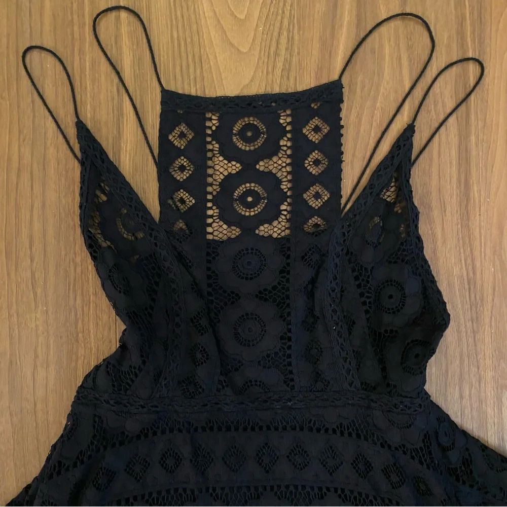 Free People Black Lace Crochet Boho Dress NWT Size 4 $128 - Picture 2 of 9